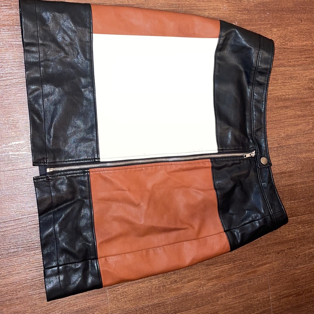 Color Block Mini Skirt